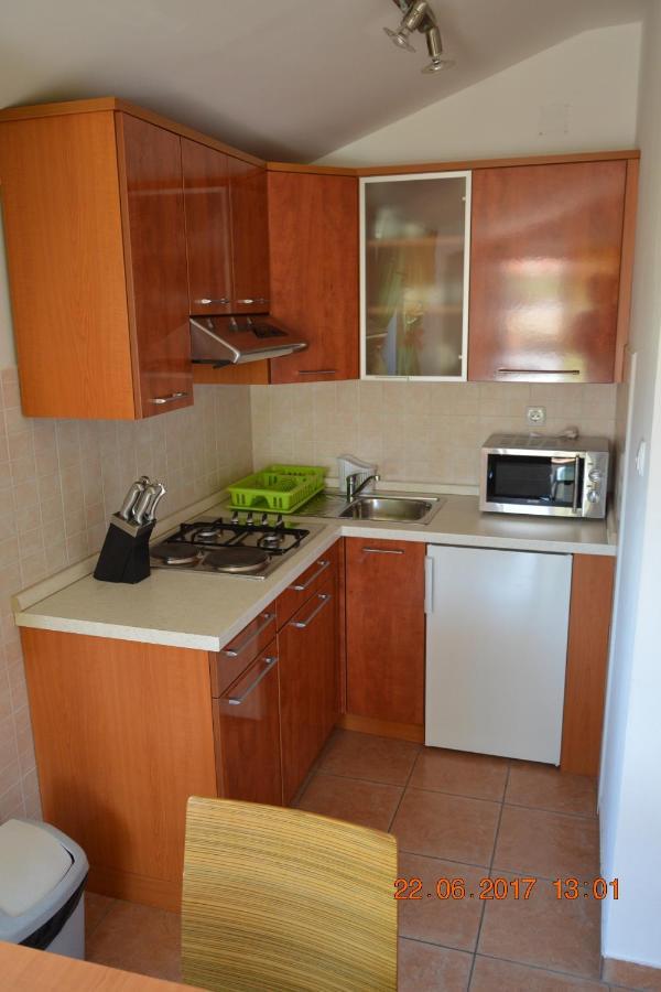 Apartments And Rooms By The Sea Jakisnica, Pag - 4160 Lun  Eksteriør bilde