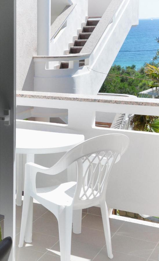 Apartments And Rooms By The Sea Jakisnica, Pag - 4160 Lun  Eksteriør bilde