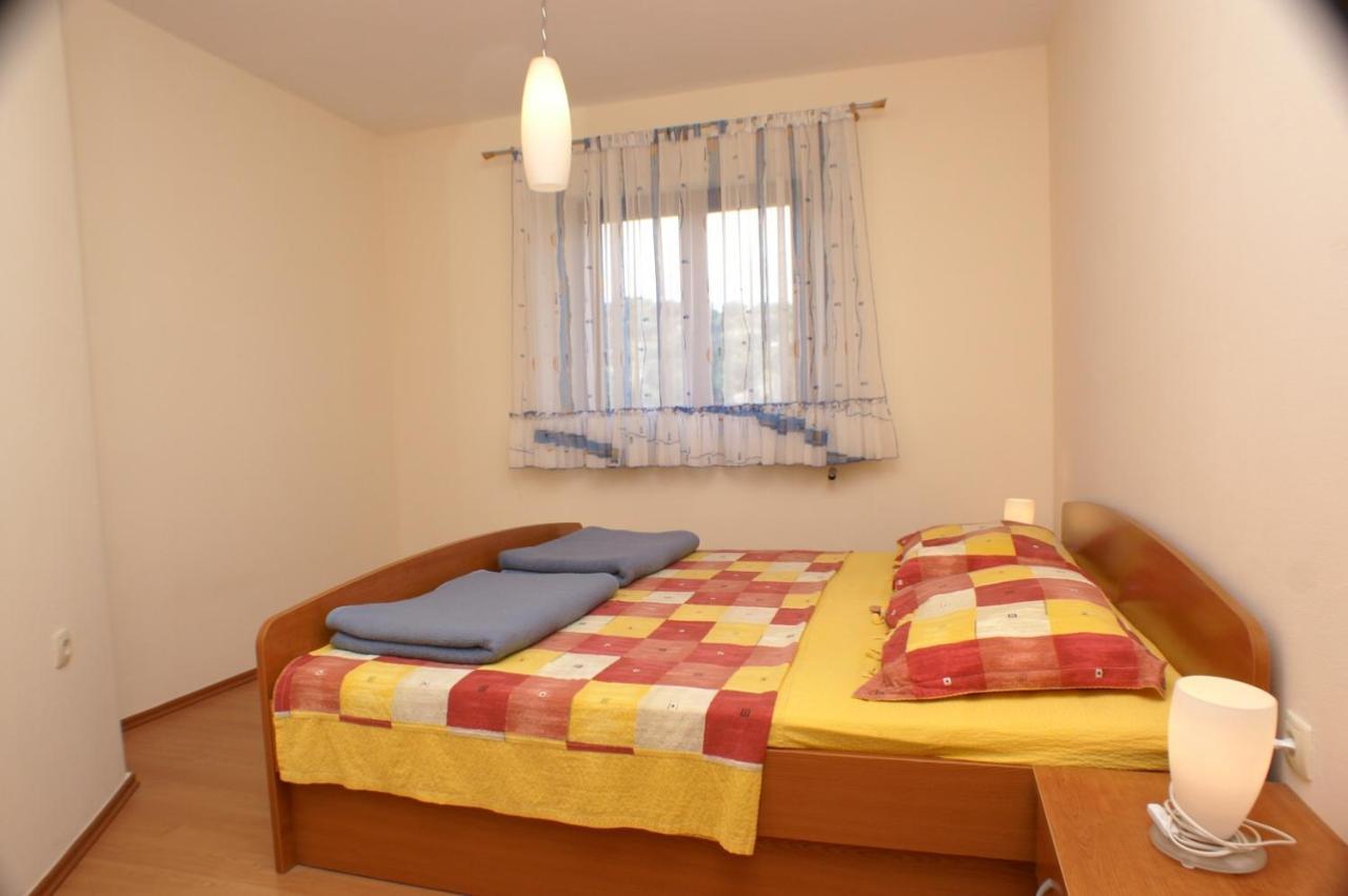 Apartments And Rooms By The Sea Jakisnica, Pag - 4160 Lun  Eksteriør bilde