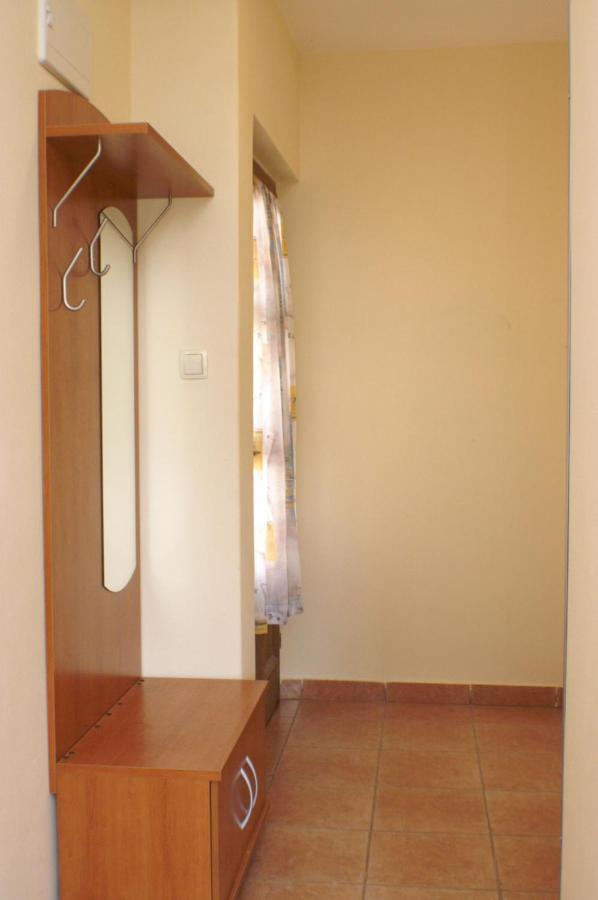 Apartments And Rooms By The Sea Jakisnica, Pag - 4160 Lun  Eksteriør bilde