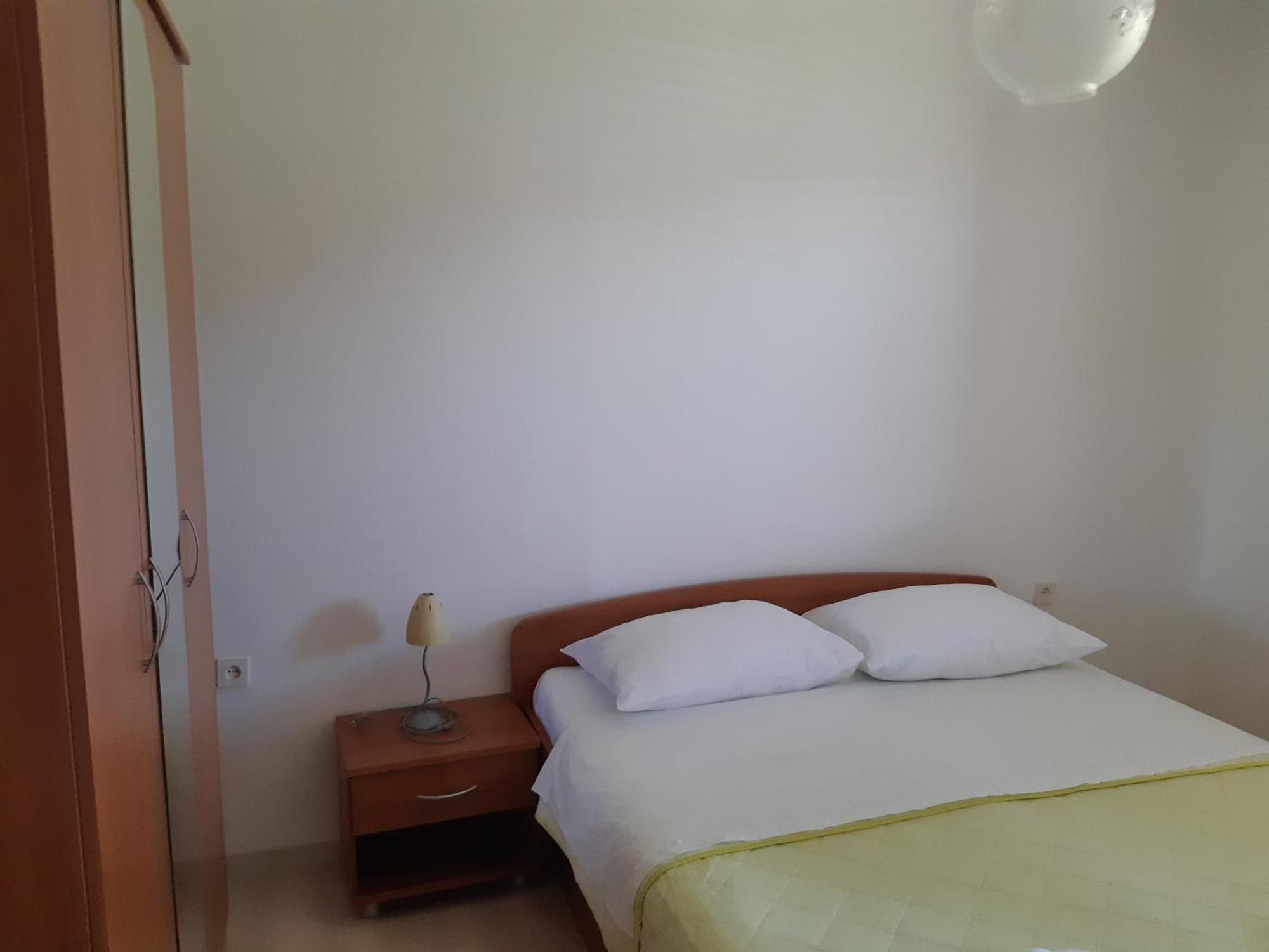 Apartments And Rooms By The Sea Jakisnica, Pag - 4160 Lun  Rom bilde