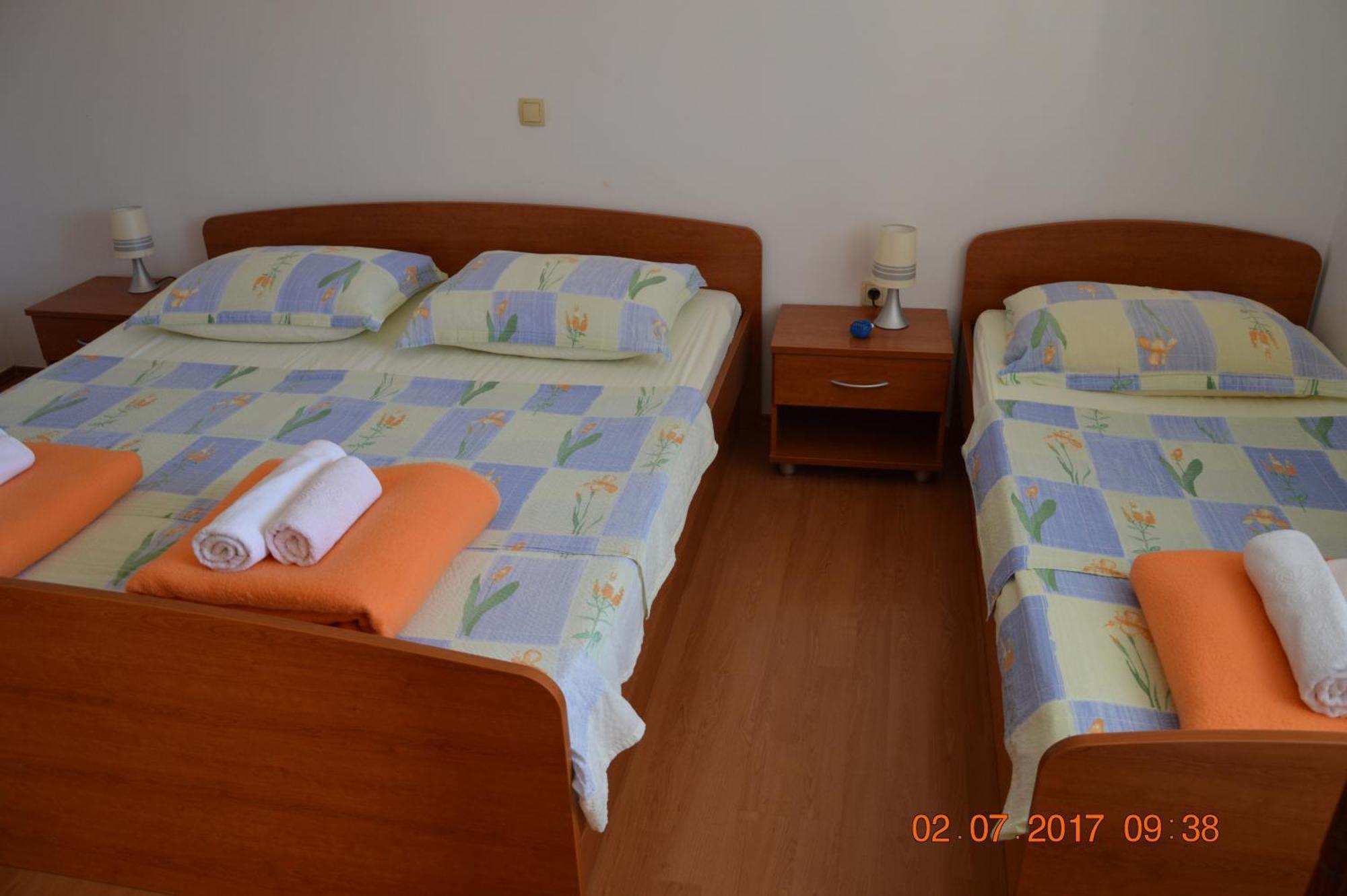 Apartments And Rooms By The Sea Jakisnica, Pag - 4160 Lun  Rom bilde